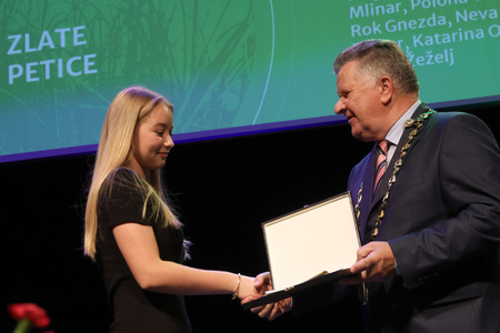 ZLATE PETICE 81 FOTO LJUBO VUKELIČ